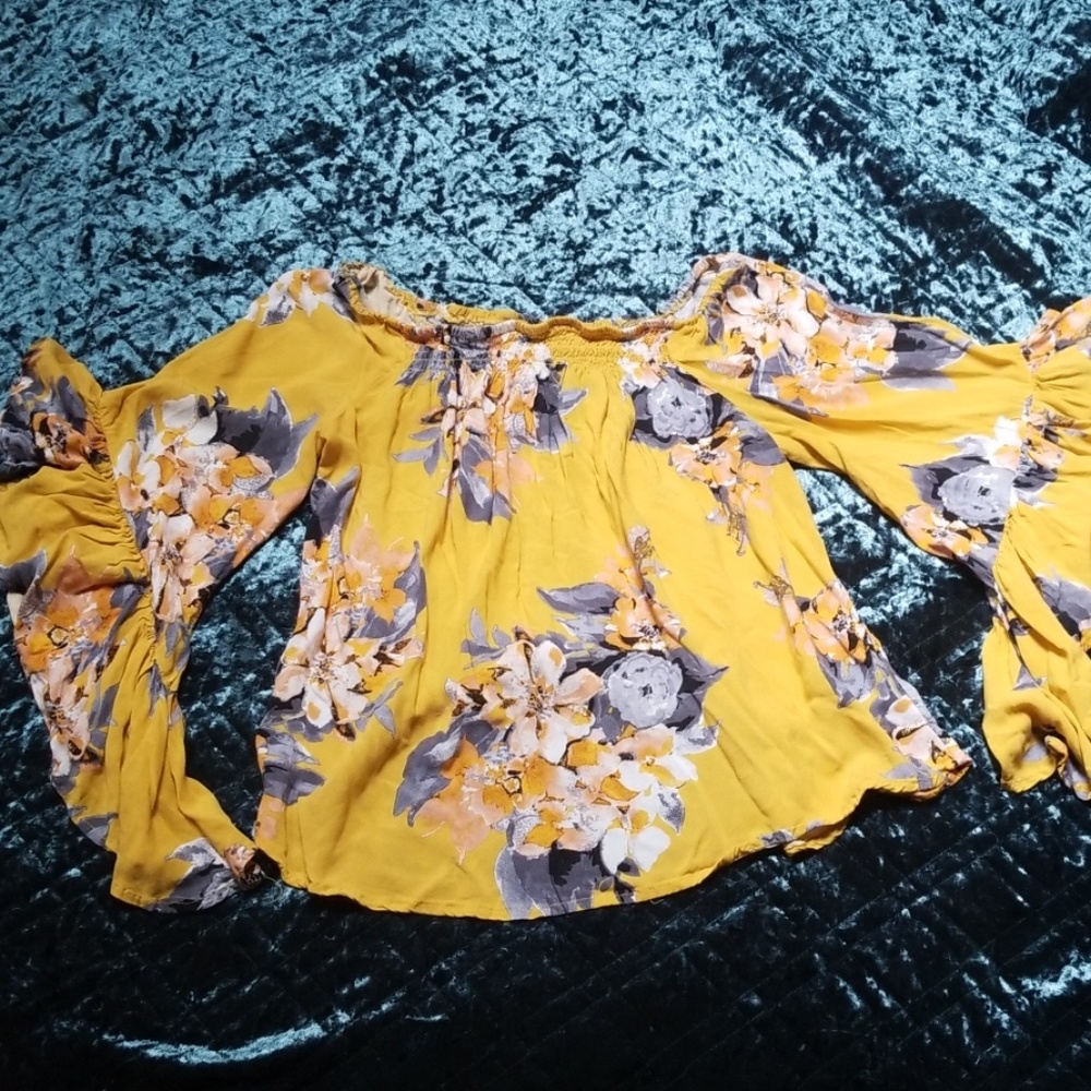Unique Spectrum Peasant Top